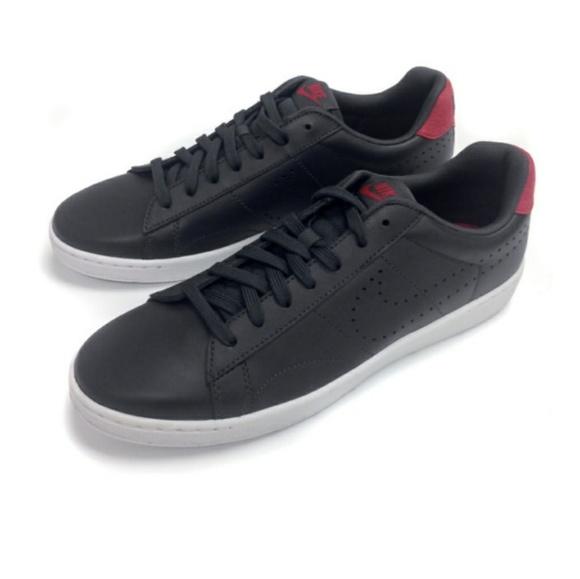 Nike Other - Nike men's black leather sneakers